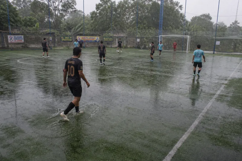 lapangan mini soccer banjir